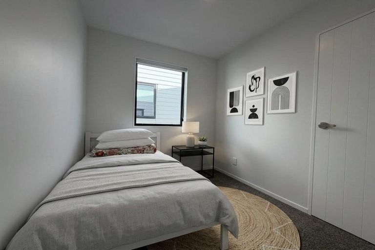 Photo of property in 9 Greenbrier Street, Westgate, Auckland, 0814