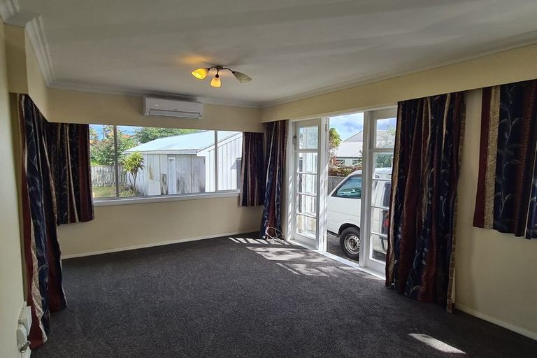 Photo of property in 11 Rugby Street, Levin, 5510
