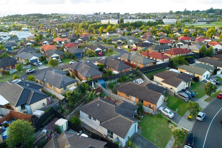 Photo of property in 28 Foxlaw Street, Randwick Park, Auckland, 2105