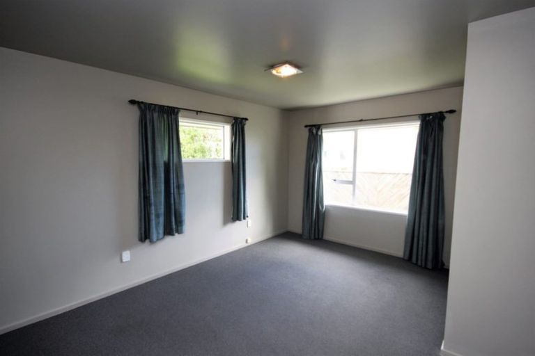 Photo of property in 35 Pembroke Street, Avondale, Christchurch, 8061