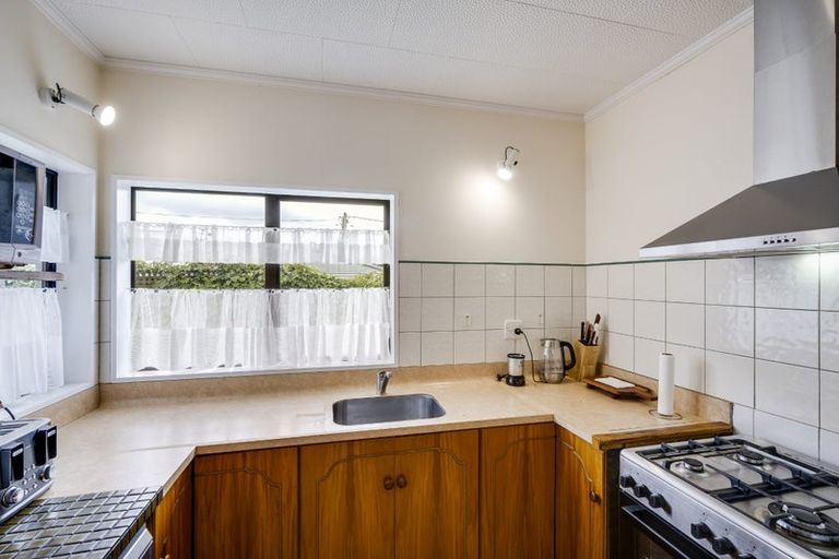 Photo of property in 2/623 Frederick Street, Mahora, Hastings, 4120