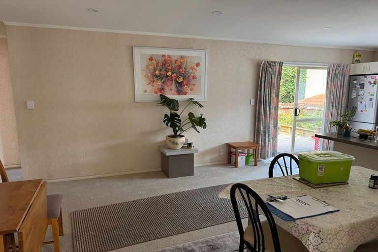 Photo of property in 1/36 De Havilland Drive, Goodwood Heights, Auckland, 2105