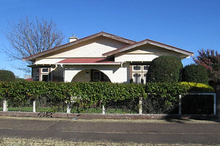 Photo of property in 11 Alfred Street, Roslyn, Palmerston North, 4414