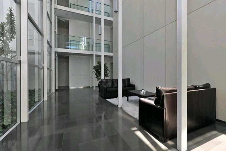 Photo of property in Sanctum Apartments, 22/10b Ebor Street, Te Aro, Wellington, 6011