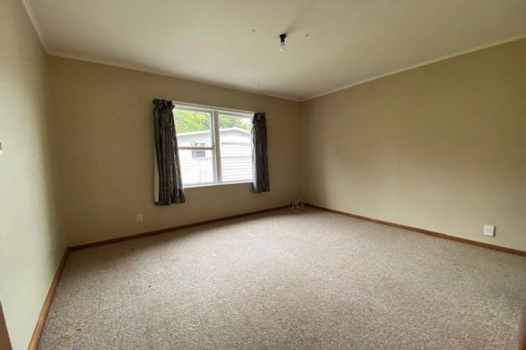 Photo of property in 18 Scully Crescent, Onekawa, Napier, 4110