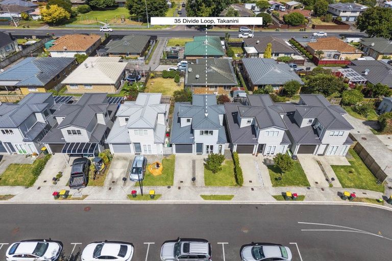 Photo of property in 35 Divide Loop, Takanini, 2112