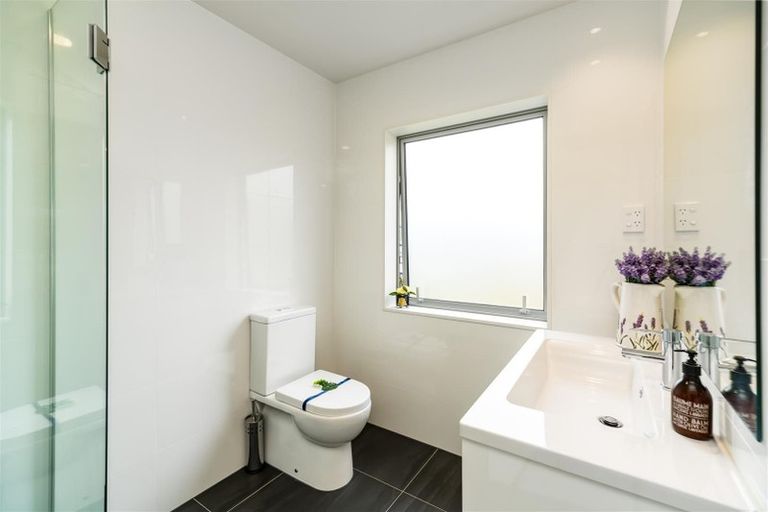 Photo of property in 106 Colonial Drive, Silverdale, 0932