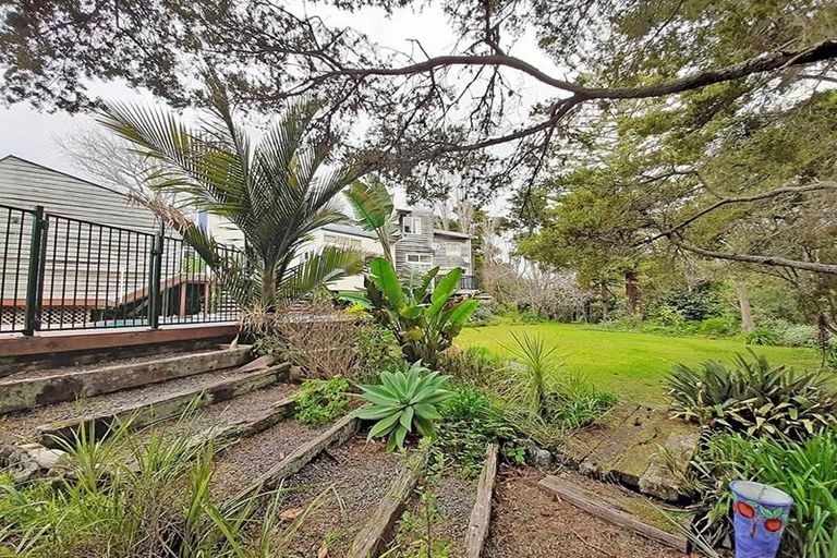 Photo of property in 70a Coronation Road, Hillcrest, Auckland, 0627