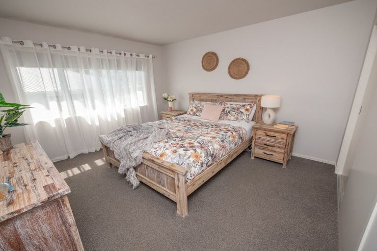 Photo of property in 14 Protea Drive, Cable Bay, 0420