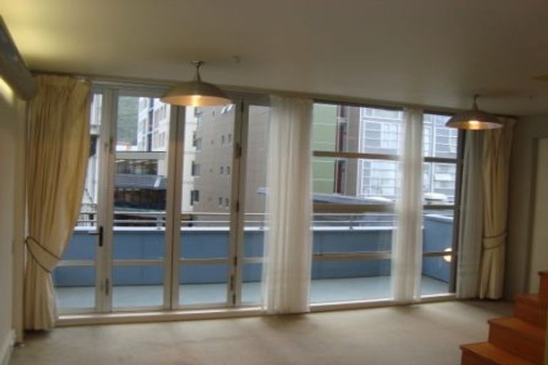 Photo of property in St Pauls Apartments, 39/43 Mulgrave Street, Thorndon, Wellington, 6011