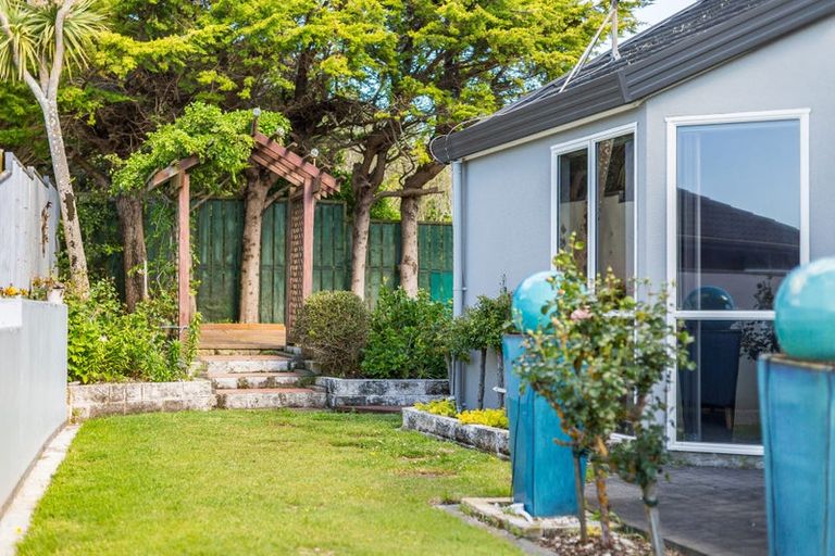 Photo of property in 12 Tombane Terrace, Papakowhai, Porirua, 5024