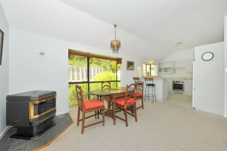 Photo of property in 17 Heybridge Lane, Hillsborough, Christchurch, 8022