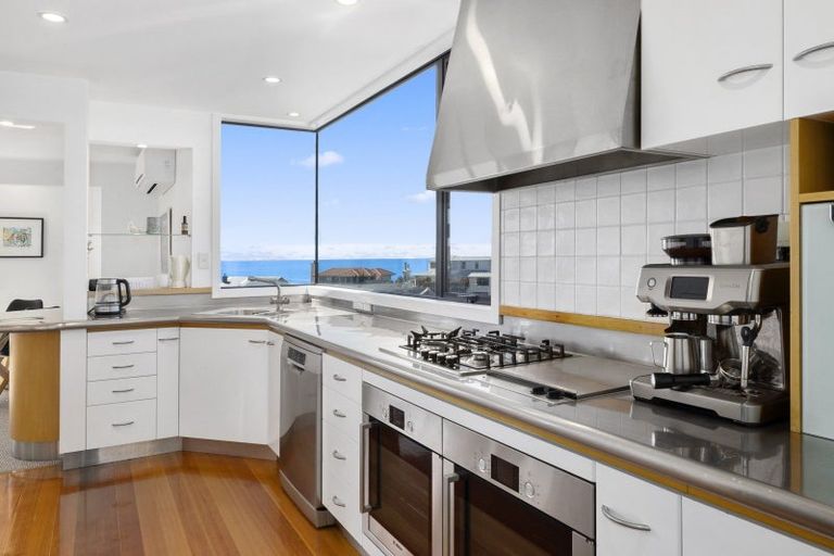 Photo of property in 54 Cliffs Road, Saint Clair, Dunedin, 9012