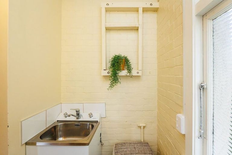 Photo of property in 7 Saint Johns Avenue, Palmerston North, 4414