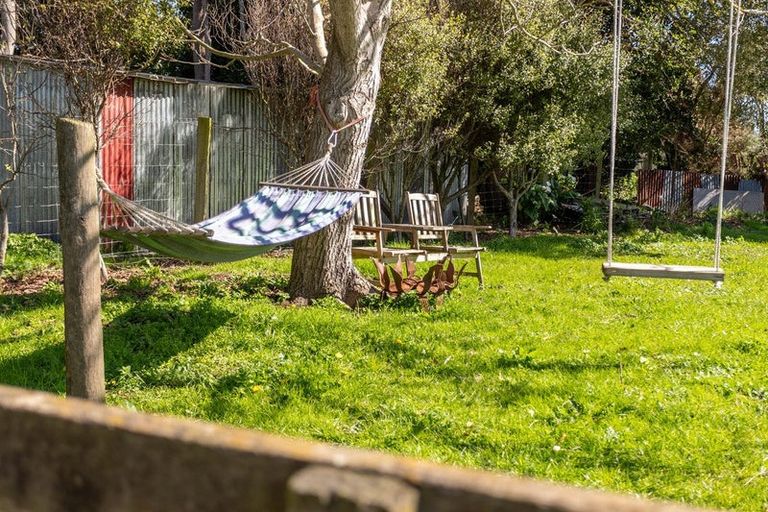 Photo of property in 69 Gladstone Street, Hawera, 4610