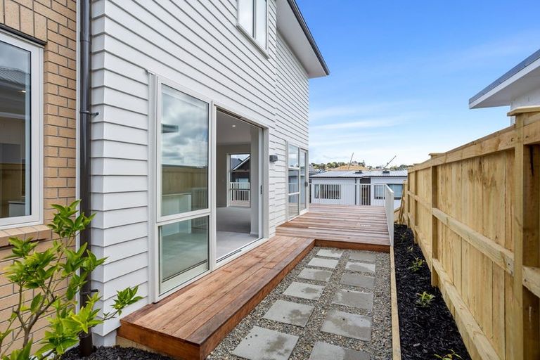 Photo of property in 24 Kuku Avenue, Red Beach, 0932