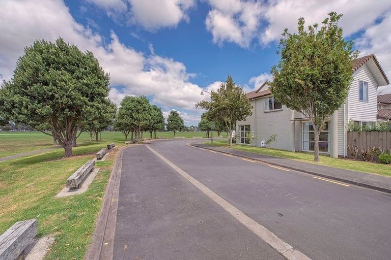 Photo of property in 28 Figaro Crescent, Takanini, 2112