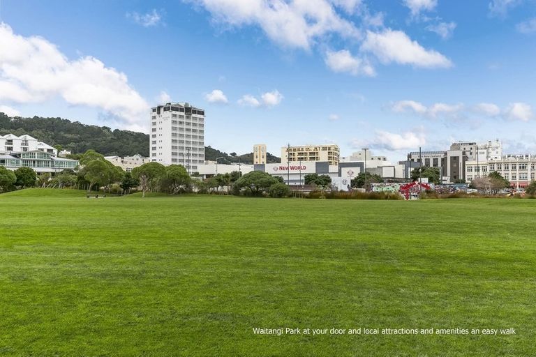 Photo of property in Fountain Court, 2/48d Oriental Parade, Oriental Bay, Wellington, 6011