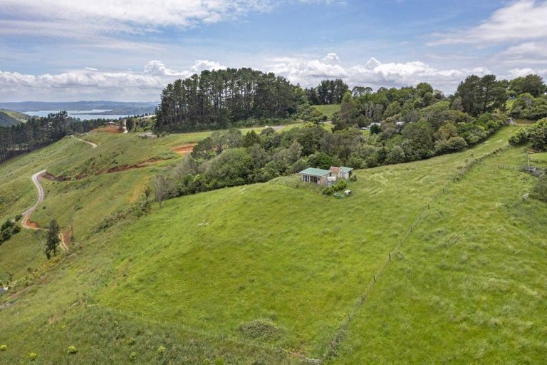 Photo of property in 132 Maungatawhiri Road, Raglan, 3295