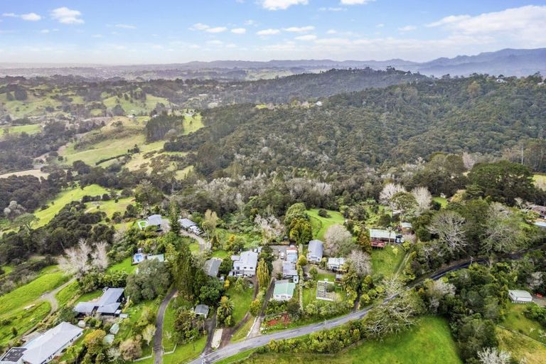 Photo of property in 74 Christian Road, Swanson, Auckland, 0614