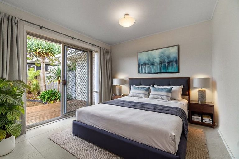 Photo of property in 5/77 Wellington Street, Howick, Auckland, 2014
