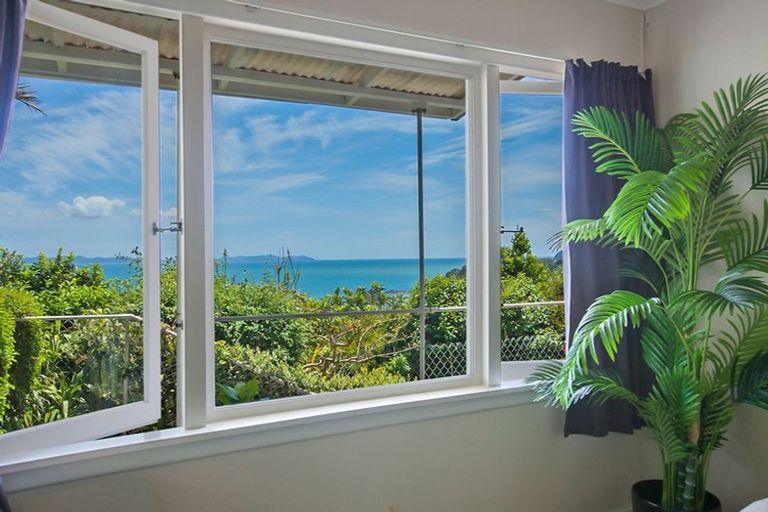 Photo of property in 10 Kupe Road, Coopers Beach, 0420