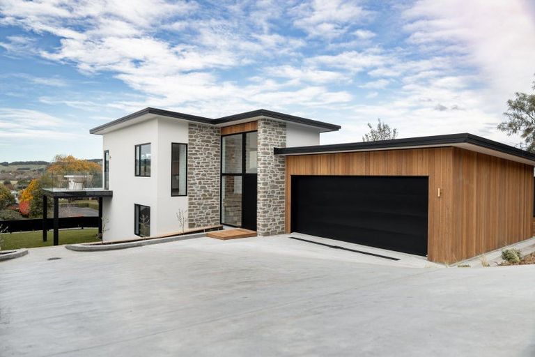 Photo of property in 3 Seymour Street, Gore, 9710