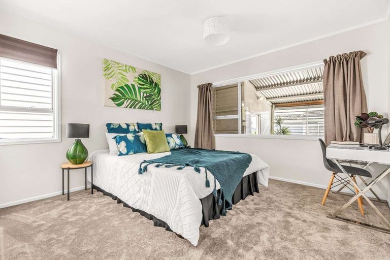 Photo of property in 116 Birkdale Road, Birkdale, Auckland, 0626