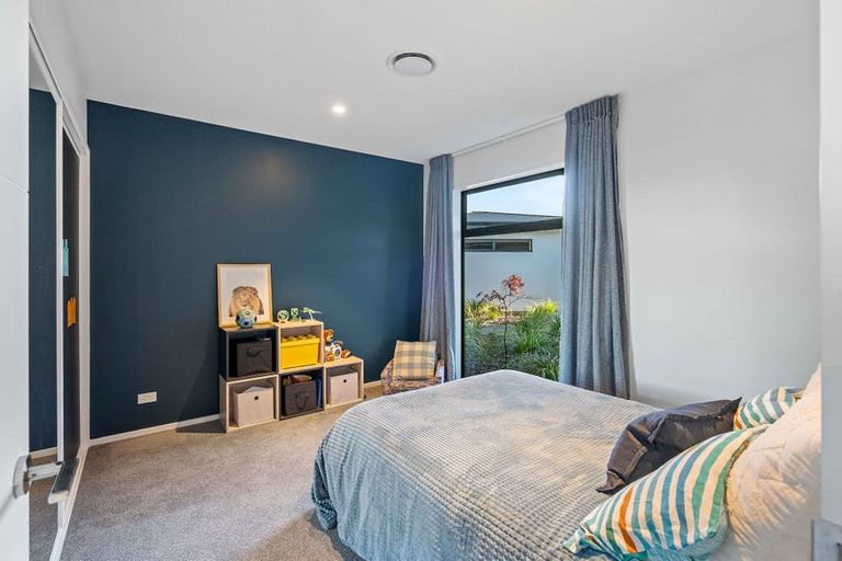 Photo of property in 19 Frank Ernest Crescent, Prebbleton, 7676