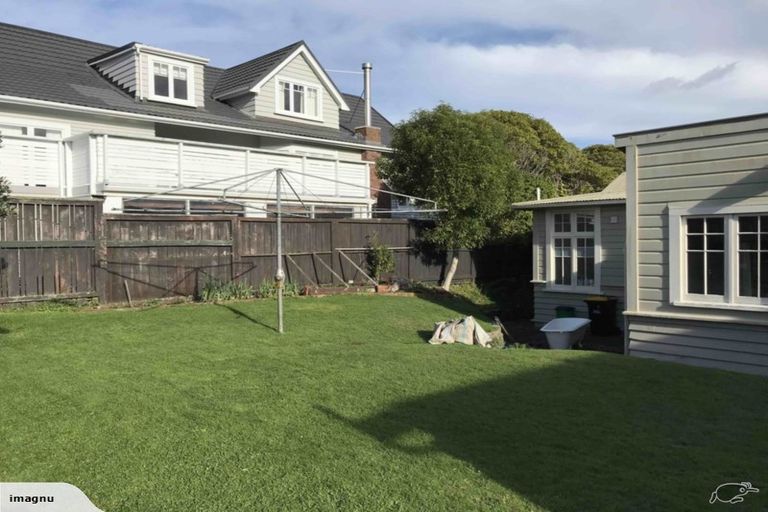 Photo of property in 7 Lochiel Road, Khandallah, Wellington, 6035