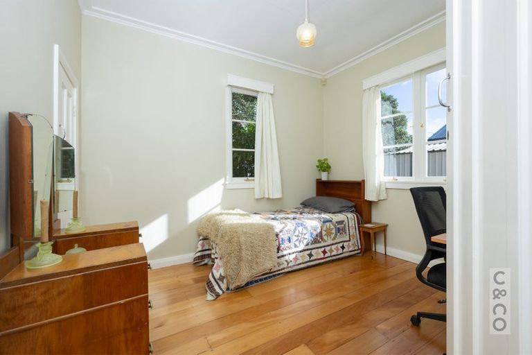 Photo of property in 16 Karaka Street, Helensville, 0800