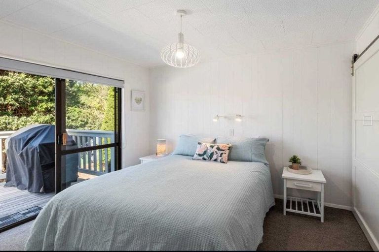 Photo of property in 27 Hemara Street, Waikanae Beach, Waikanae, 5036