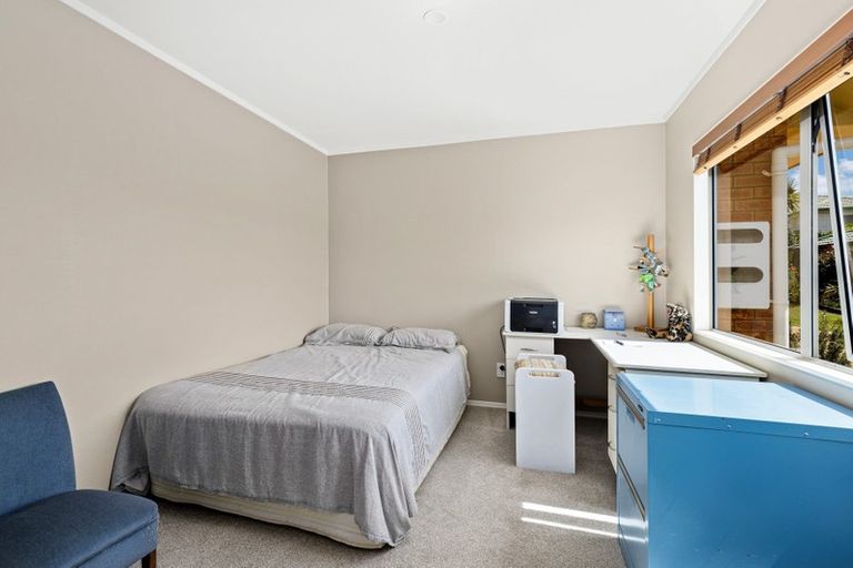 Photo of property in 55 Kath Hopper Drive, Orewa, 0931
