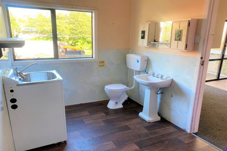 Photo of property in 16 Threadneedle Street, Greymouth, 7805