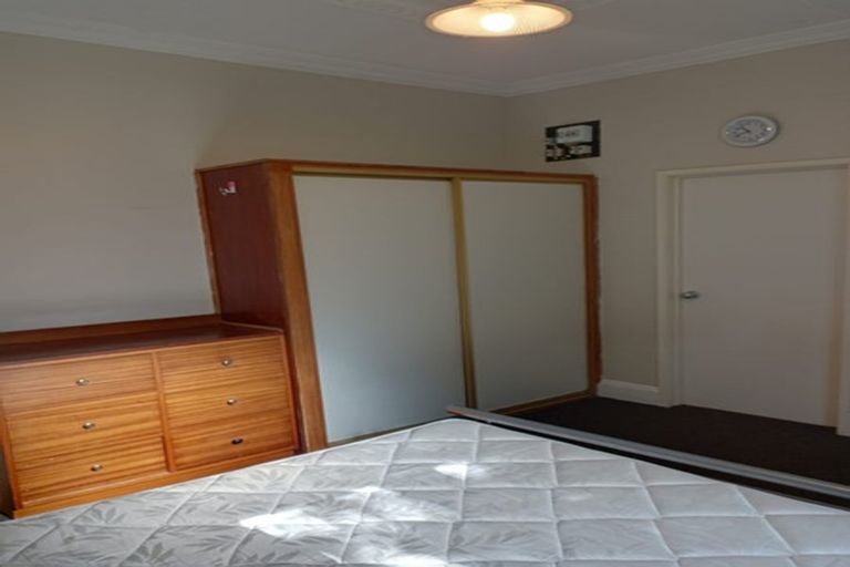 Photo of property in 12 Clifford Street, Dalmore, Dunedin, 9010