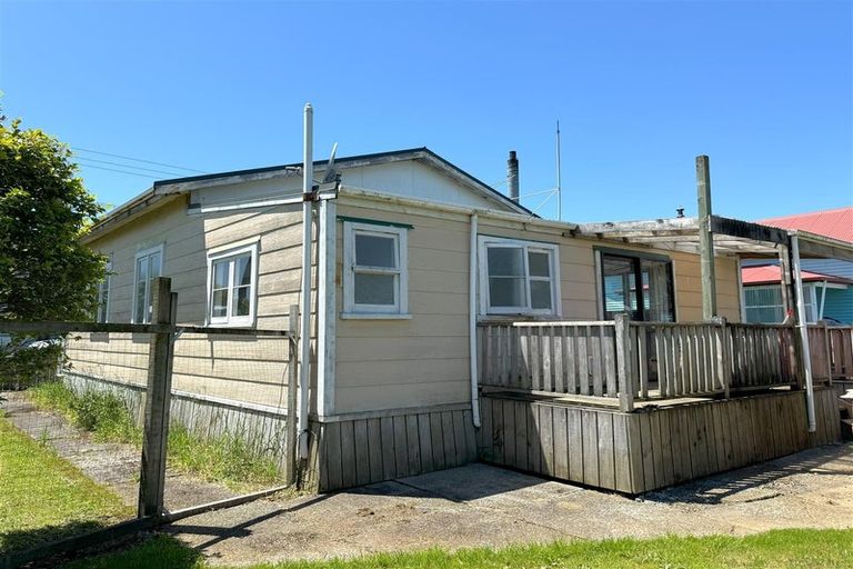 Photo of property in 62 Bright Street, Cobden, Greymouth, 7802