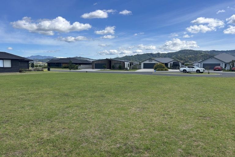 Photo of property in 6 Ronomor Place, Whitianga, 3510