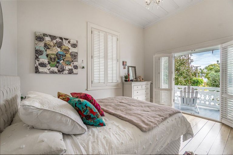 Photo of property in 58 Albert Road, Devonport, Auckland, 0624