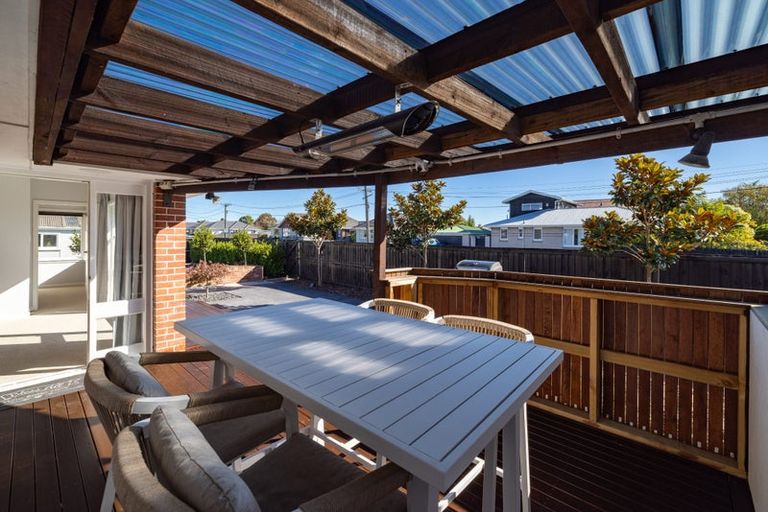 Photo of property in 2 Pembroke Street, Avondale, Christchurch, 8061