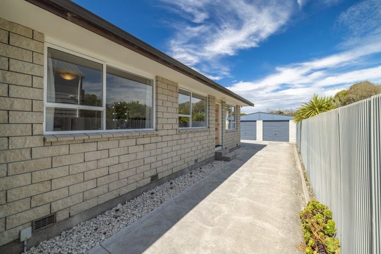 Photo of property in 2/528 Marine Parade, South New Brighton, Christchurch, 8062