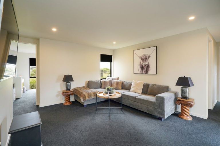 Photo of property in 14 Kakariki Way, Otatara, Invercargill, 9879