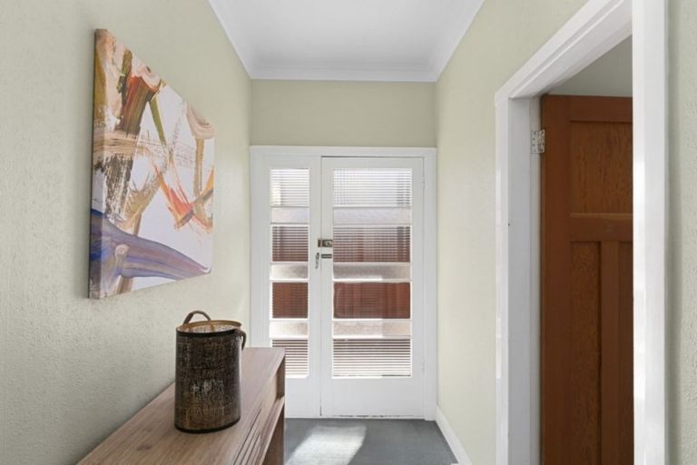 Photo of property in 62 Miramar Avenue, Miramar, Wellington, 6022