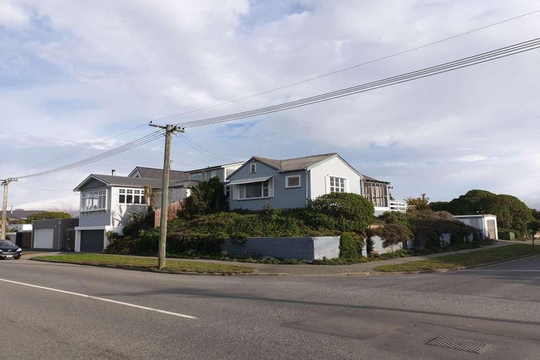 Photo of property in 424 Marine Parade, South New Brighton, Christchurch, 8062