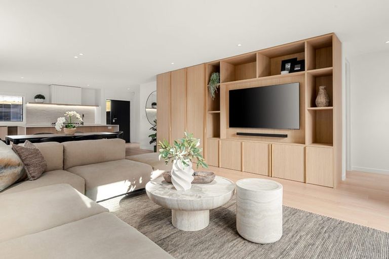 Photo of property in 33 Kauri Point Drive, Rototuna North, Hamilton, 3210