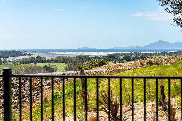 Photo of property in 17 Coal Hill Road, Mangawhai, Wellsford, 0975