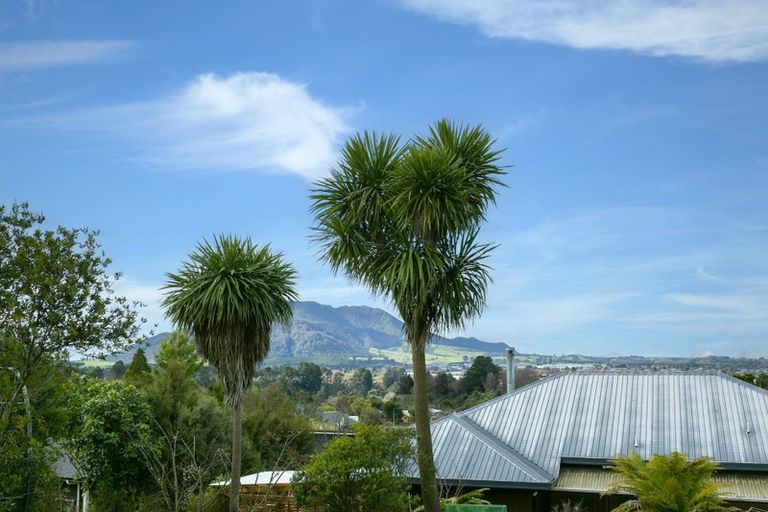 Photo of property in 33 Lakeridge Close, Rangatira Park, Taupo, 3330