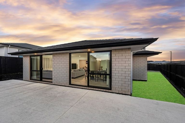 Photo of property in 29 Calder Crescent, Pokeno, 2402