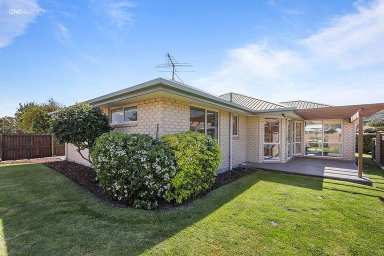Photo of property in 5 Castleview Lane, Heathcote Valley, Christchurch, 8022