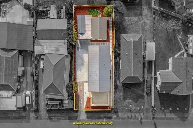 Photo of property in 48 Chelburn Crescent, Mangere East, Auckland, 2024