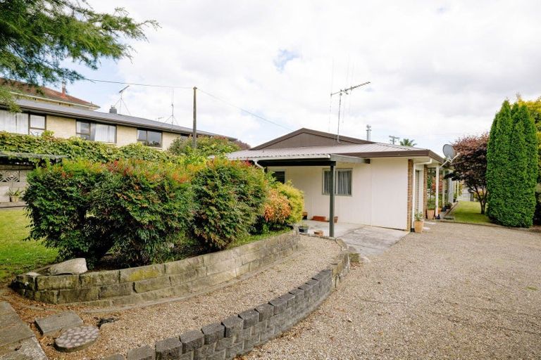 Photo of property in 30 Chaucer Street, Leamington, Cambridge, 3432